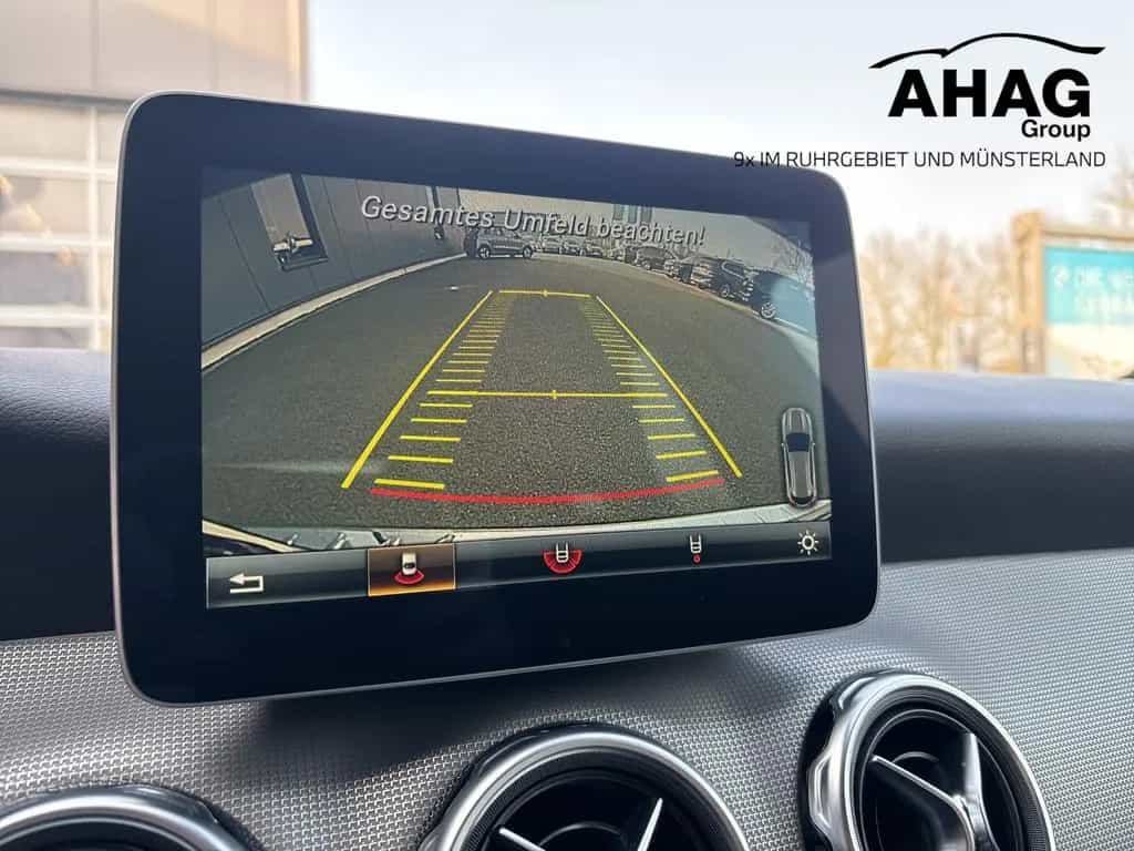 Mercedes-Benz GLA 200 Urban 04/2017-photo-16