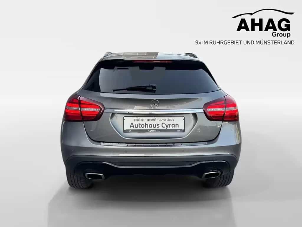 Mercedes-Benz GLA 200 Urban 04/2017-photo-4