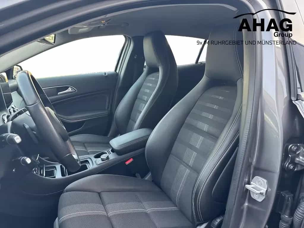 Mercedes-Benz GLA 200 Urban 04/2017-photo-6
