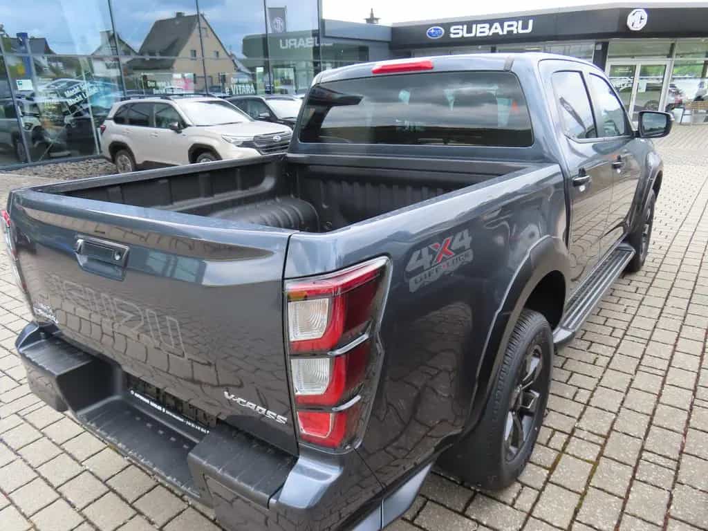 Isuzu D-Max Double Cab 4WD V-CROSS null-photo-6