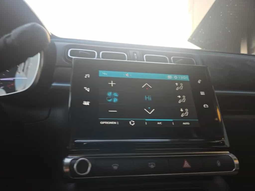 Citroën C3 Elle Online Edition 1.2 12V e-THP / PureTech 11/2023-photo-15
