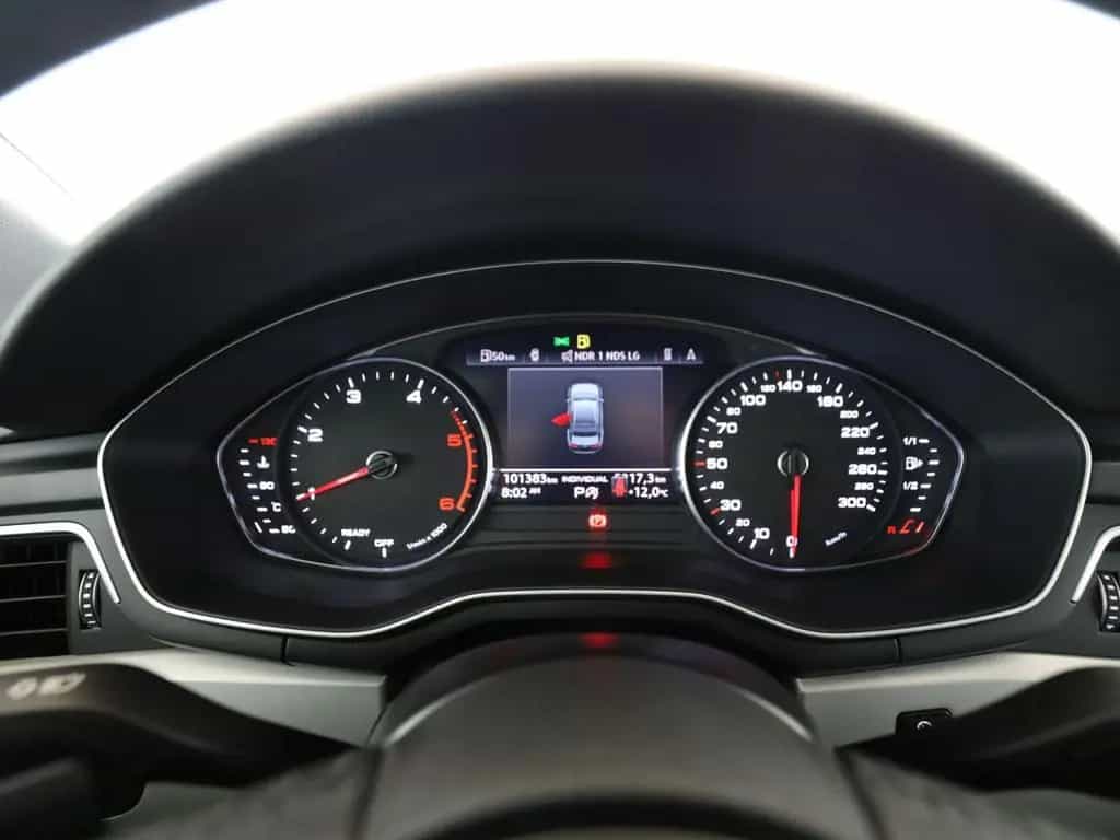 Audi A4 Limousine 40 TDI S line PDC+SitzH+MMI-Plus 01/2023-photo-13