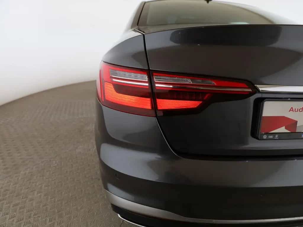 Audi A4 Limousine 40 TDI S line PDC+SitzH+MMI-Plus 01/2023-photo-8