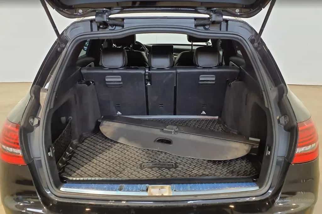 Mercedes-Benz C-Class 200T AMG Line*360*Kamera*Ambiente*LED*Leder 10/2019-photo-7