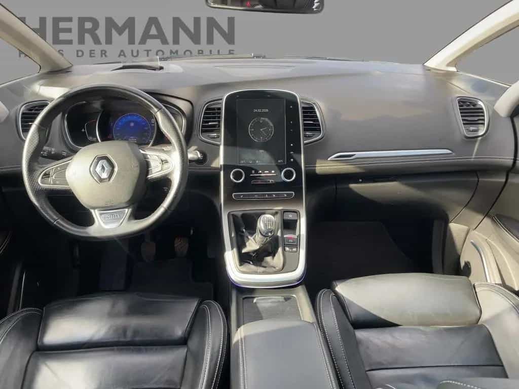 Renault Scenic IV 1.2 TCe 130 Energy Initiale Paris LED 12/2017-photo-10