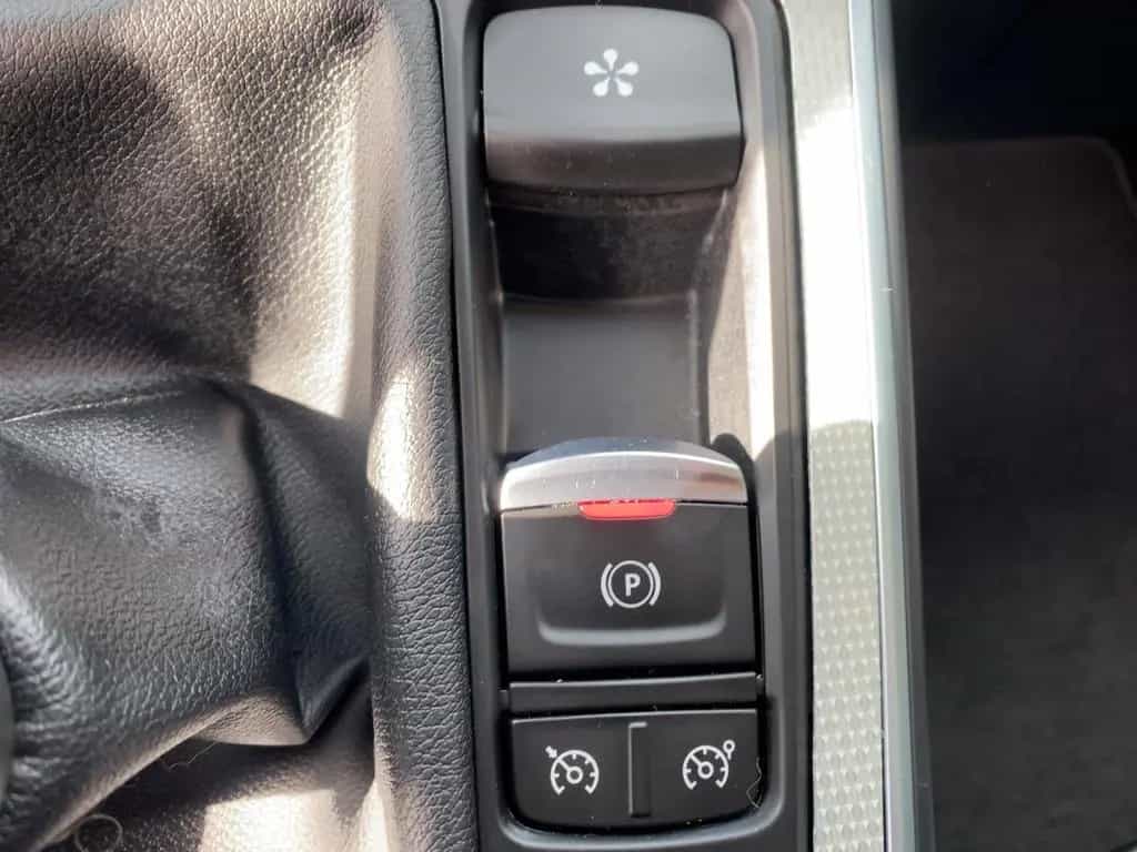Renault Scenic IV 1.2 TCe 130 Energy Initiale Paris LED 12/2017-photo-17