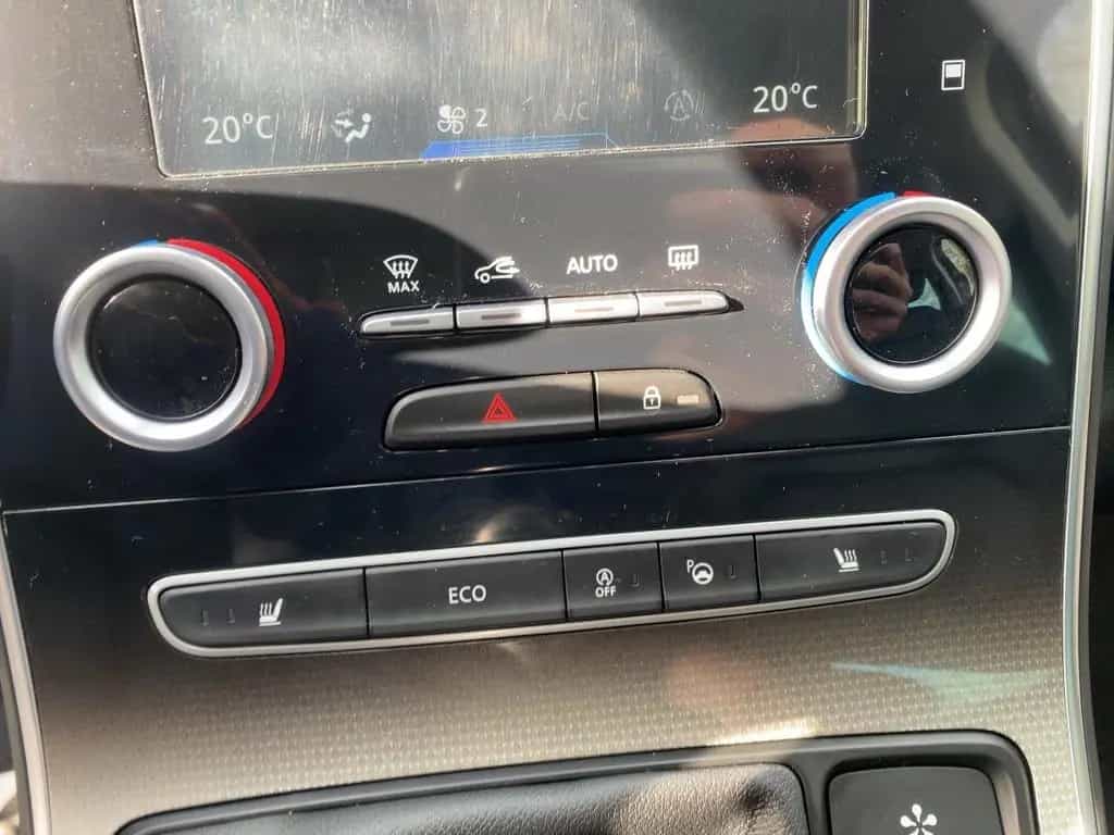 Renault Scenic IV 1.2 TCe 130 Energy Initiale Paris LED 12/2017-photo-20