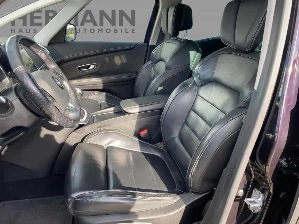 Renault Scenic IV 1.2 TCe 130 Energy Initiale Paris LED 12/2017-photo-8