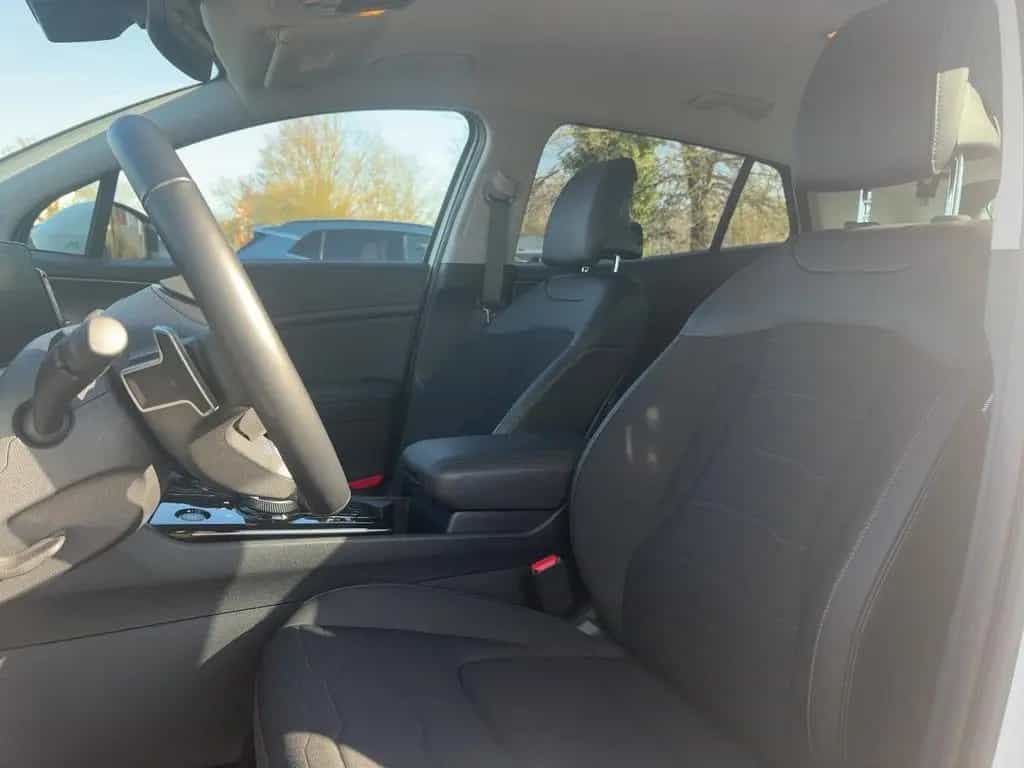 Kia Sportage Spirit 1.6T LED+360°Kamera+Navi+SHZ 12/2024-photo-8