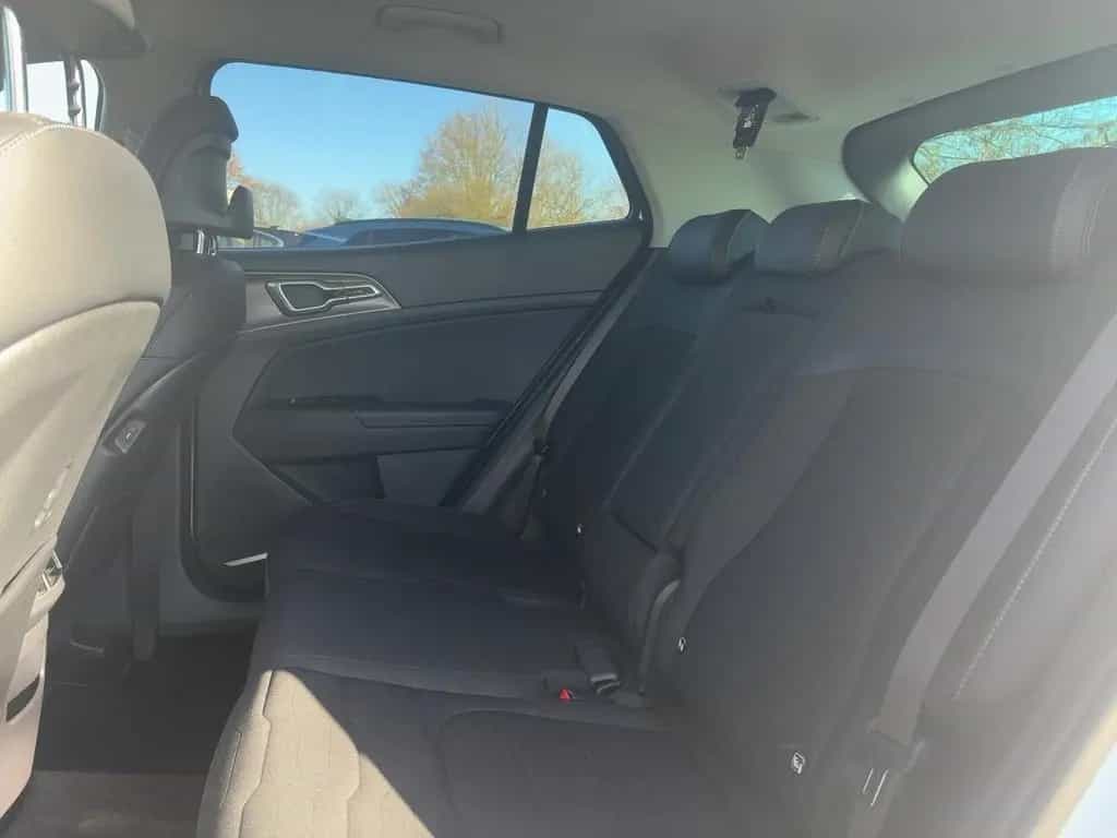 Kia Sportage Spirit 1.6T LED+360°Kamera+Navi+SHZ 12/2024-photo-9