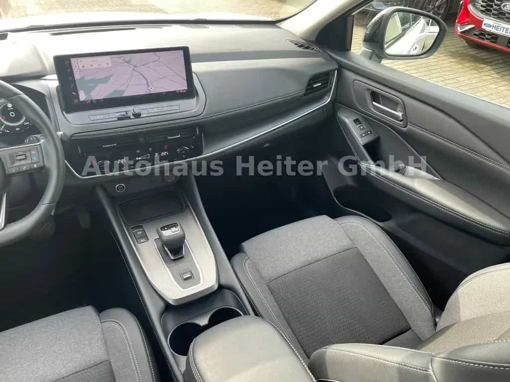 Nissan Qashqai 1.3 MHEV N-Connecta / 360°+HUD 06/2025-photo-15