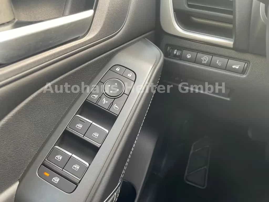Nissan Qashqai 1.3 MHEV N-Connecta / 360°+HUD 06/2025-photo-17
