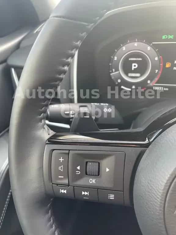 Nissan Qashqai 1.3 MHEV N-Connecta / 360°+HUD 06/2025-photo-19