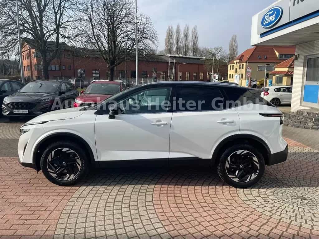 Nissan Qashqai 1.3 MHEV N-Connecta / 360°+HUD 06/2025-photo-2