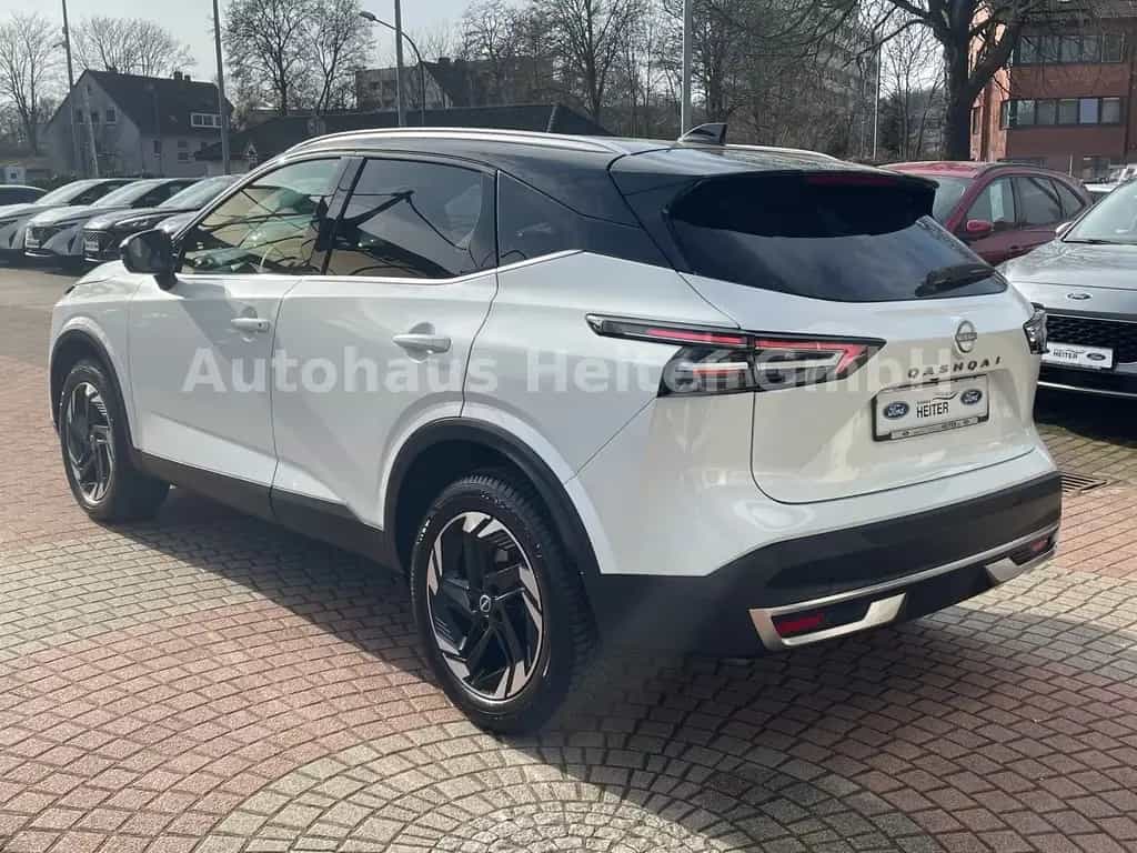 Nissan Qashqai 1.3 MHEV N-Connecta / 360°+HUD 06/2025-photo-3