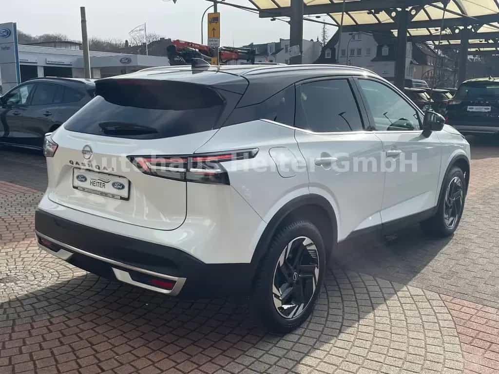 Nissan Qashqai 1.3 MHEV N-Connecta / 360°+HUD 06/2025-photo-5
