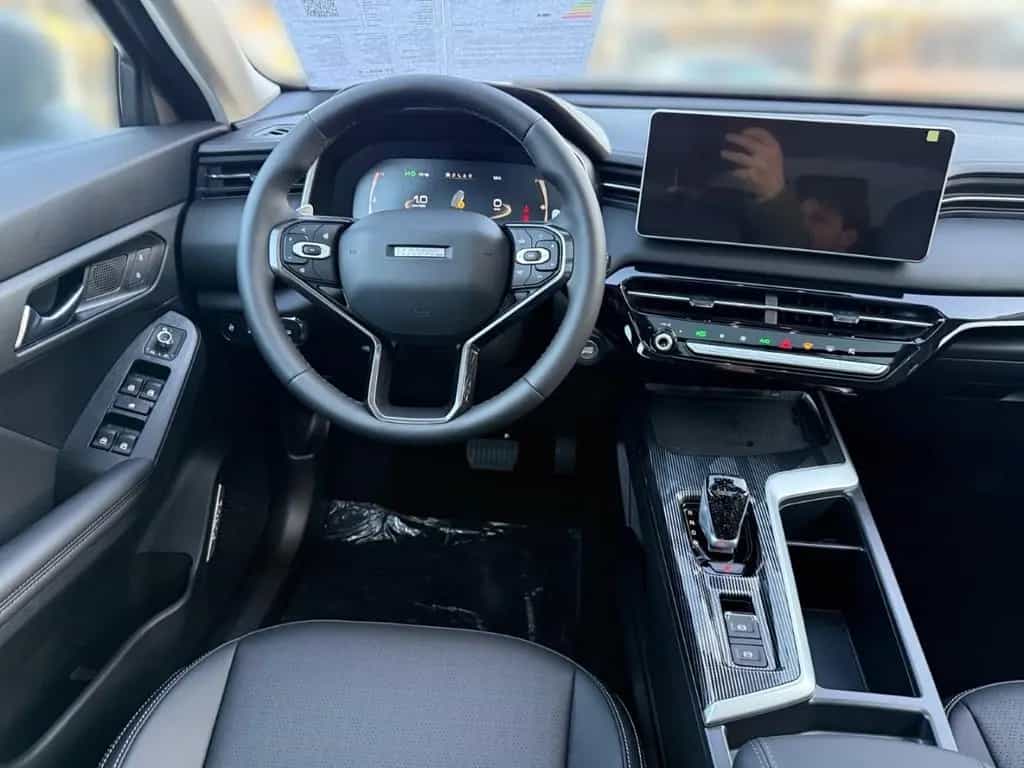 GWM Haval Jolion Pro Luxury 1.5 Turbo 7-Gang DCT*LED null-photo-12