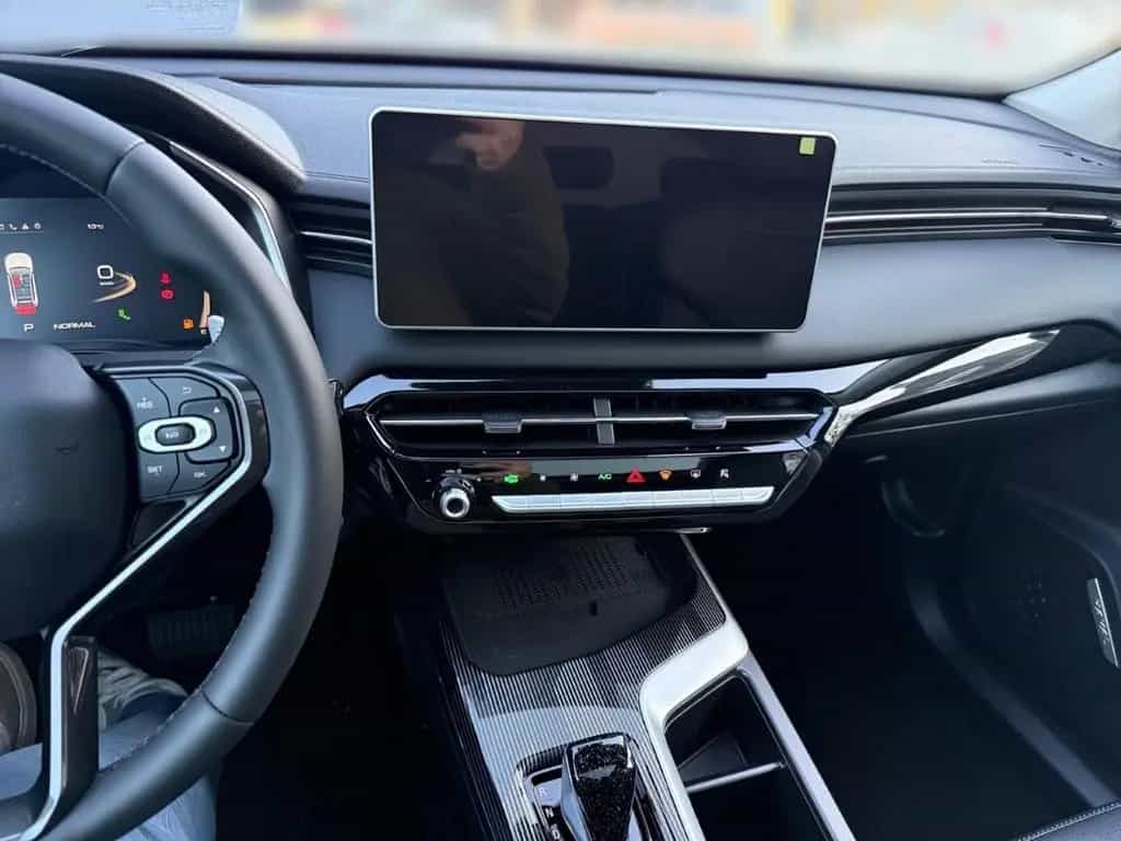 GWM Haval Jolion Pro Luxury 1.5 Turbo 7-Gang DCT*LED null-photo-14