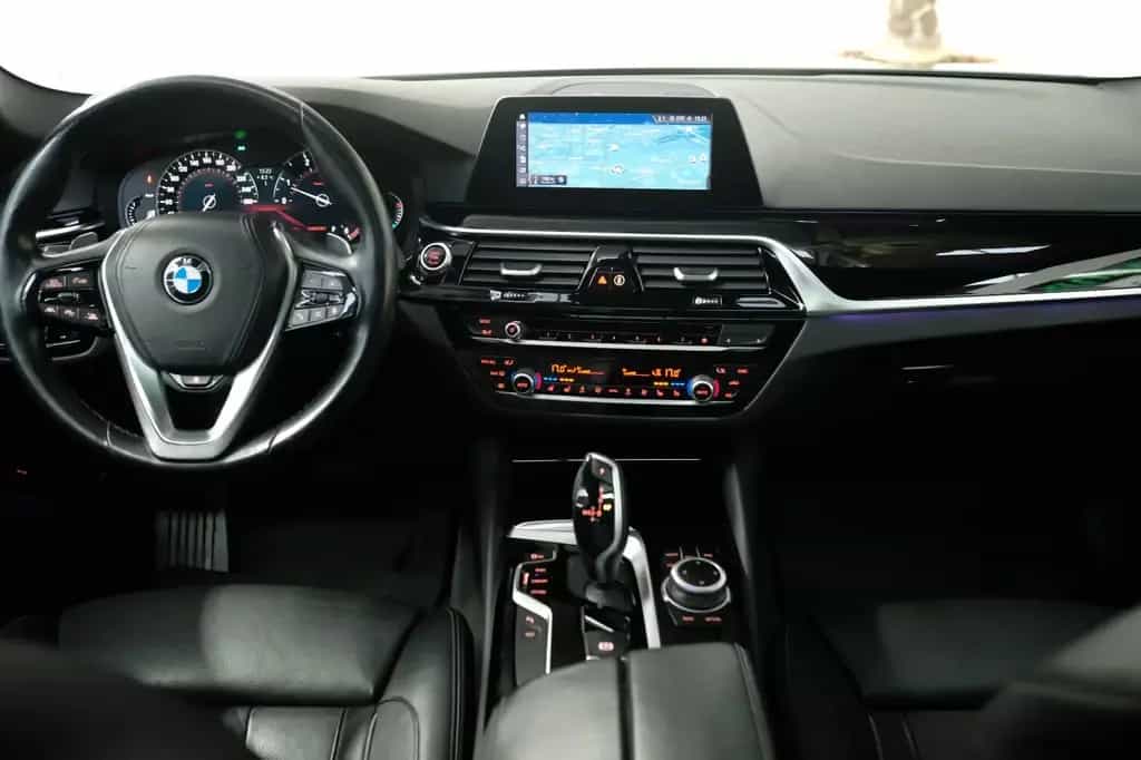 BMW 5 Series 520d xDrive SportLine/SCHIEBEDACH/BUSINESS/HEADU 02/2020-photo-12