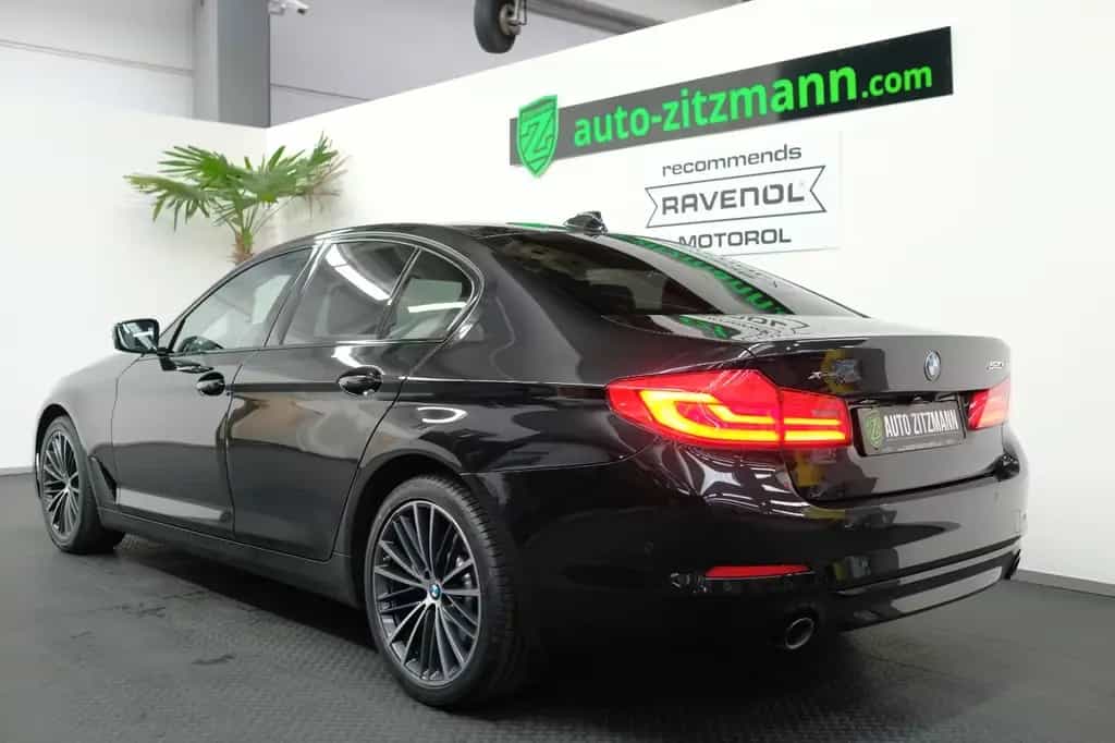 BMW 5 Series 520d xDrive SportLine/SCHIEBEDACH/BUSINESS/HEADU 02/2020-photo-2