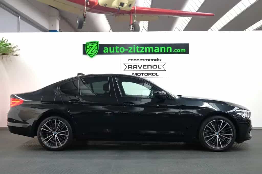 BMW 5 Series 520d xDrive SportLine/SCHIEBEDACH/BUSINESS/HEADU 02/2020-photo-3
