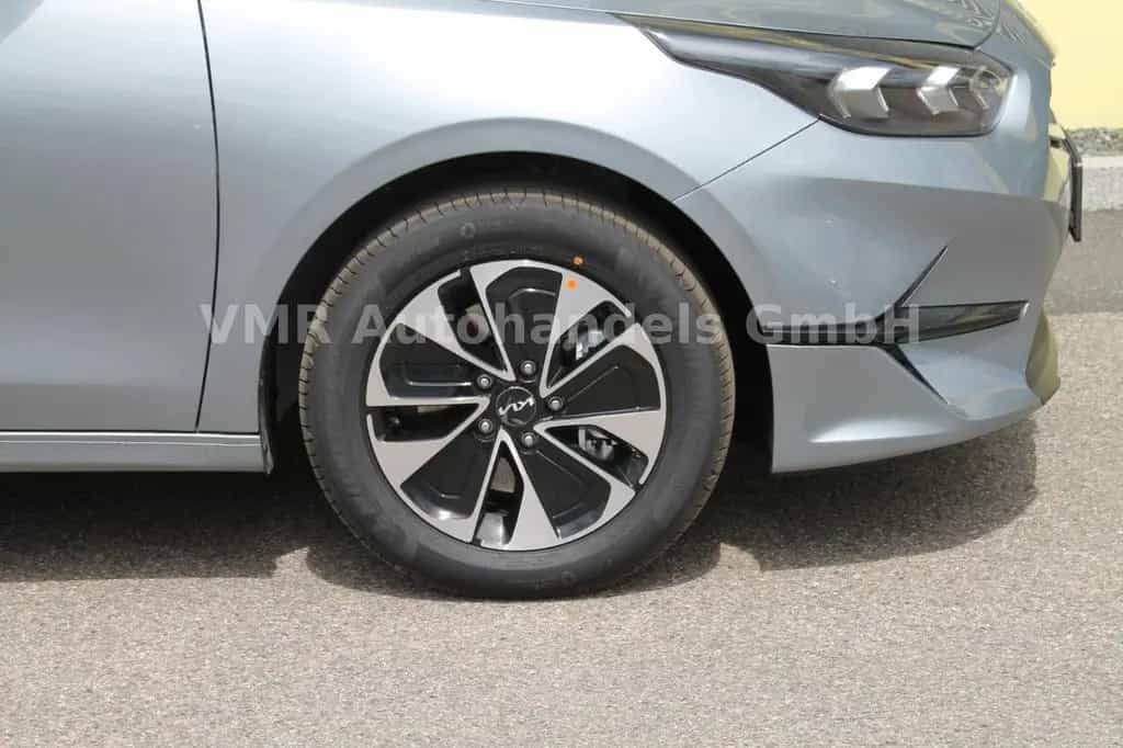 Kia Ceed Sportswagon 1.5 T-GDi TOP Automatik *Navi* 11/2025-photo-5