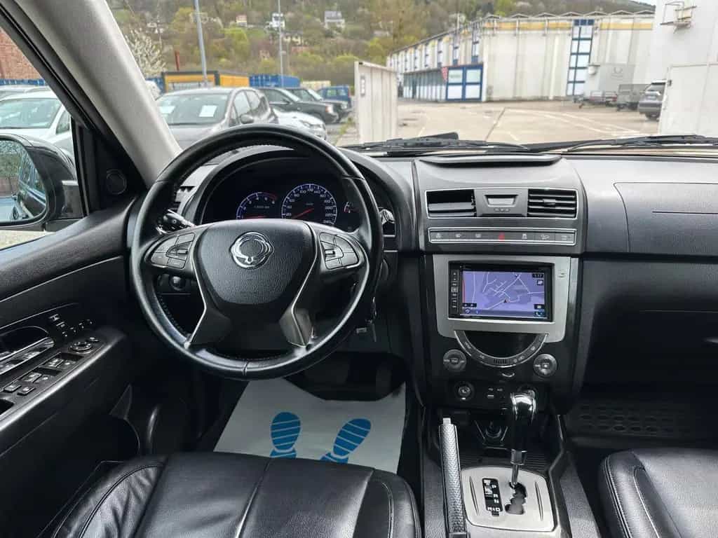 Ssangyong REXTON W Executive 4WD/Automatik/AHK 3.5T/Leder 05/2017-photo-19