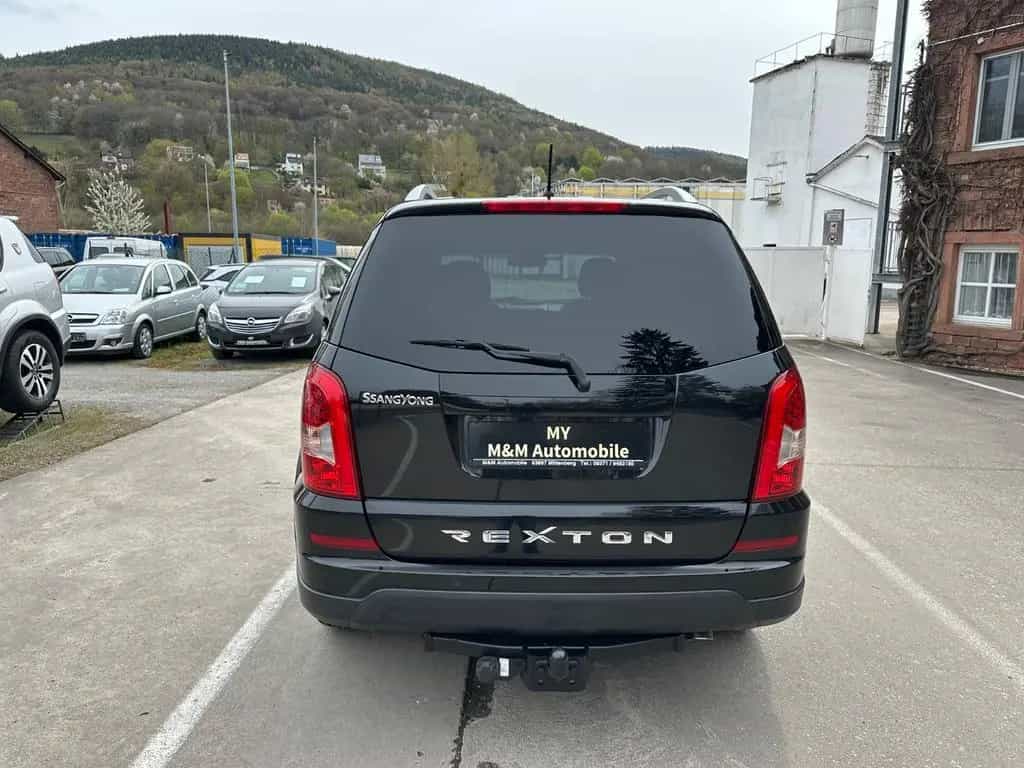 Ssangyong REXTON W Executive 4WD/Automatik/AHK 3.5T/Leder 05/2017-photo-5