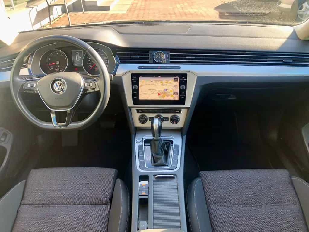 Volkswagen Passat Variant Comfortline/Sitzhz/ACC/Navi/LED 04/2018-photo-11
