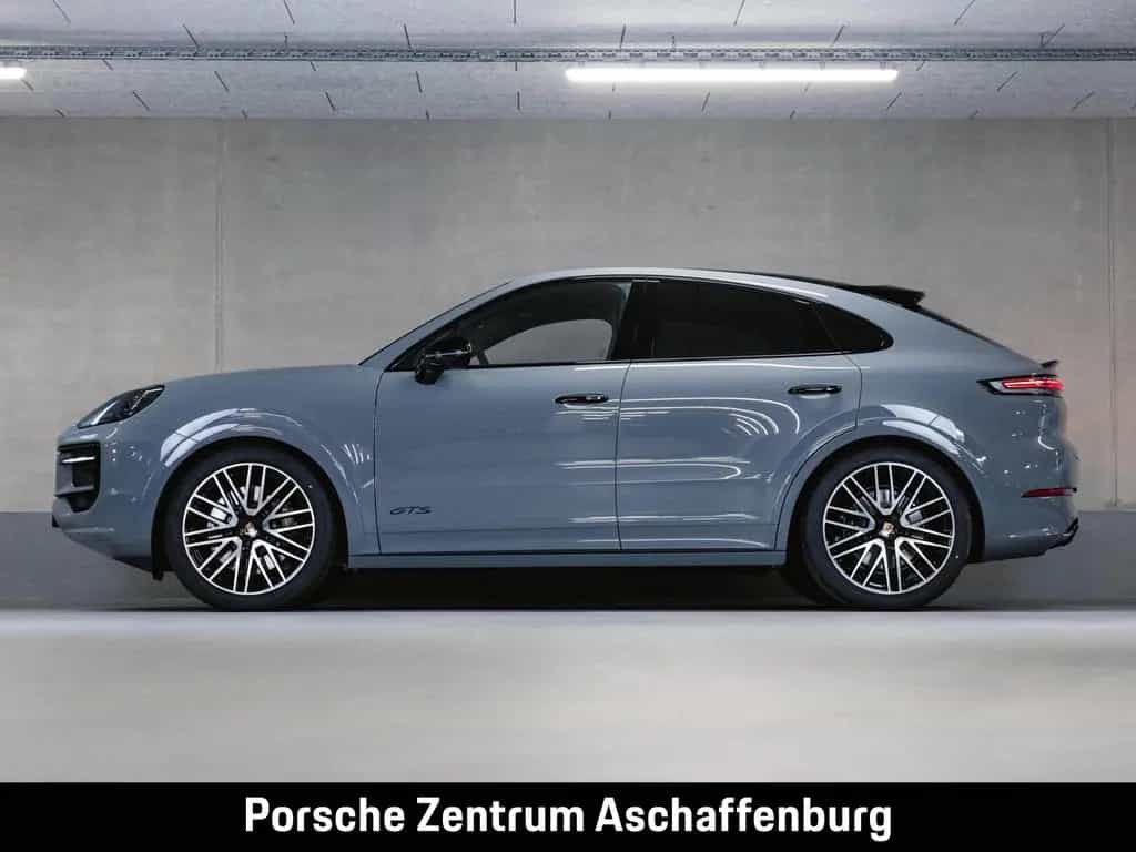 Porsche Cayenne GTS Coupé Sport Design Paket null-photo-1