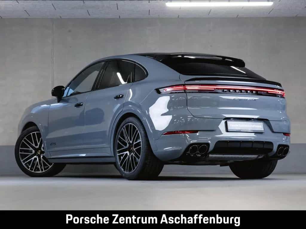 Porsche Cayenne GTS Coupé Sport Design Paket null-photo-2