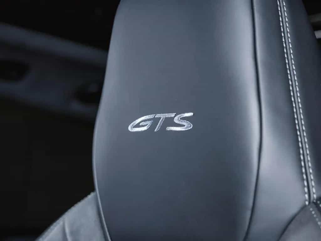 Porsche Cayenne GTS Coupé Sport Design Paket null-photo-46