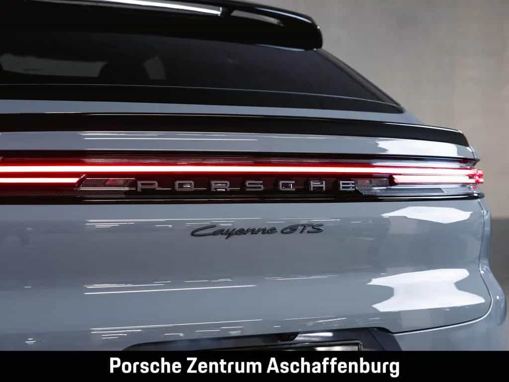 Porsche Cayenne GTS Coupé Sport Design Paket null-photo-7
