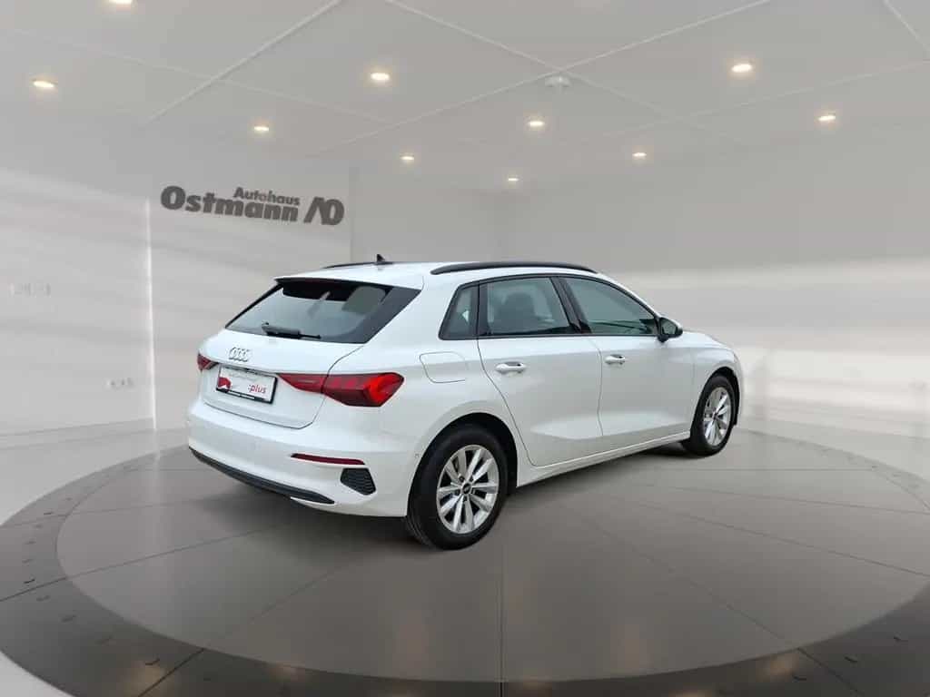 Audi A3 Sportback 35 TDI S-Line AHK RFK ACC CarPlay 08/2022-photo-3