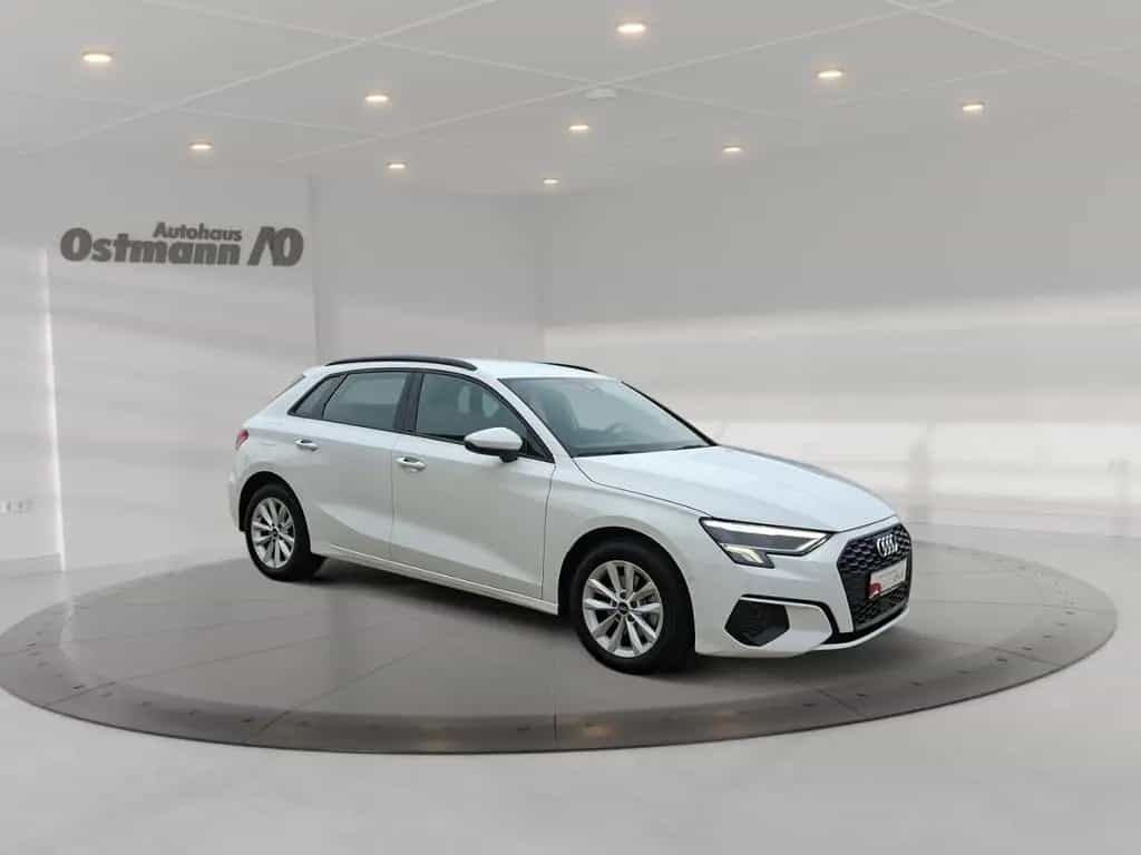 Audi A3 Sportback 35 TDI S-Line AHK RFK ACC CarPlay 08/2022-photo-4