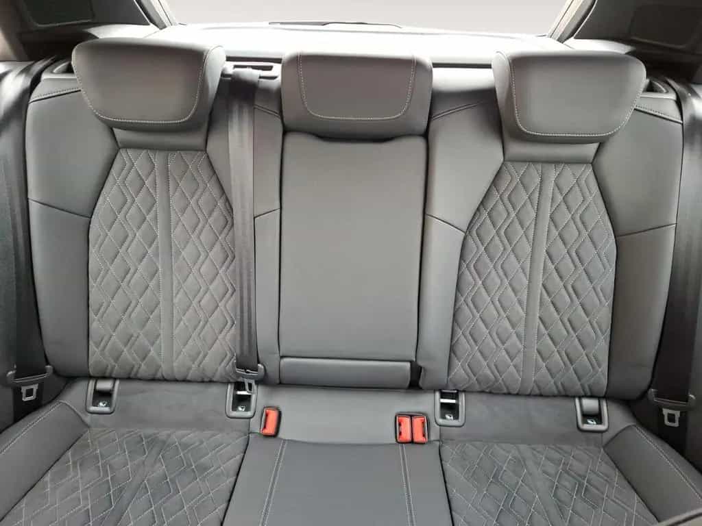 Audi A3 Sportback 35 TDI S-Line AHK RFK ACC CarPlay 08/2022-photo-7