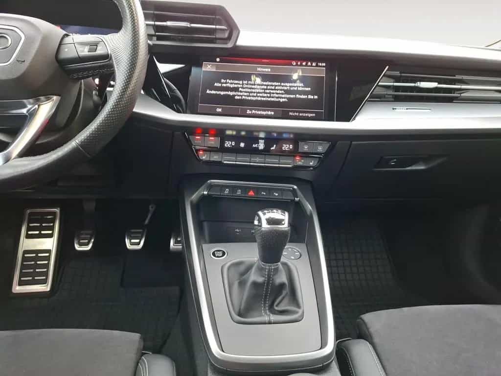 Audi A3 Sportback 35 TDI S-Line AHK RFK ACC CarPlay 08/2022-photo-9