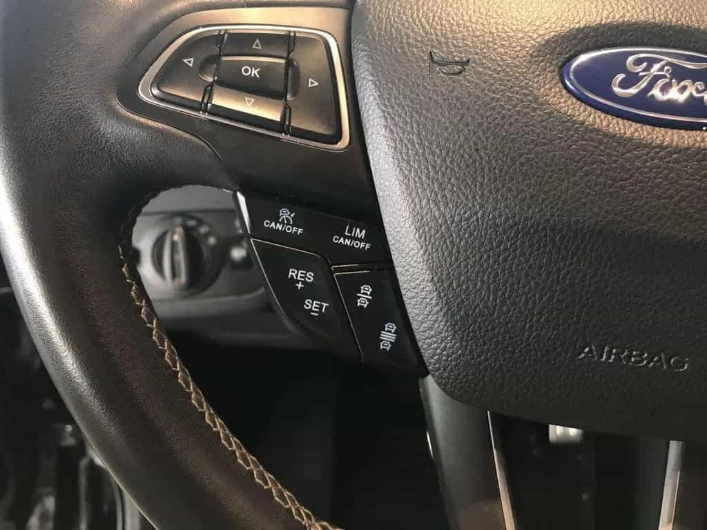 Ford Kuga ST-Line 1.5 EcoBoost / Pano-Dach/Kamera/19" 05/2019-photo-20