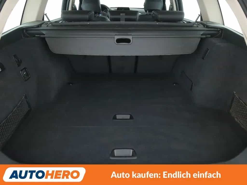 BMW 3 Series 318i Sport Line*NAVI*TEMPO*PDC*SHZ*ALU*KLIMA 05/2019-photo-17