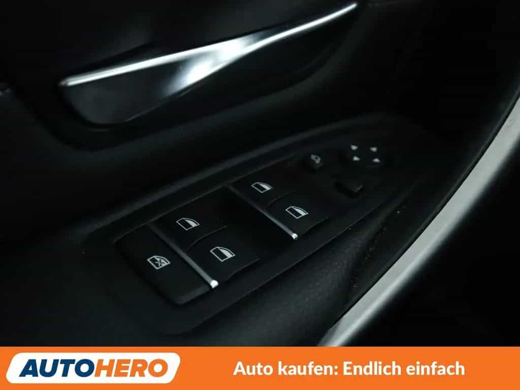 BMW 3 Series 318i Sport Line*NAVI*TEMPO*PDC*SHZ*ALU*KLIMA 05/2019-photo-24