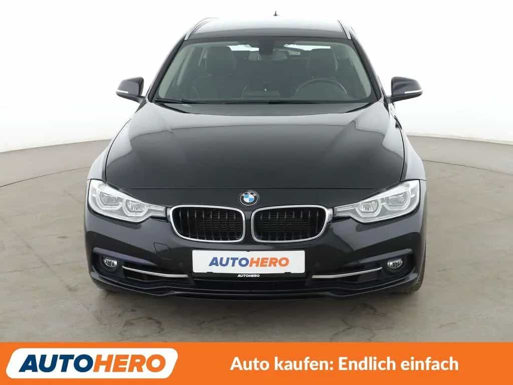 BMW 3 Series 318i Sport Line*NAVI*TEMPO*PDC*SHZ*ALU*KLIMA 05/2019-photo-8