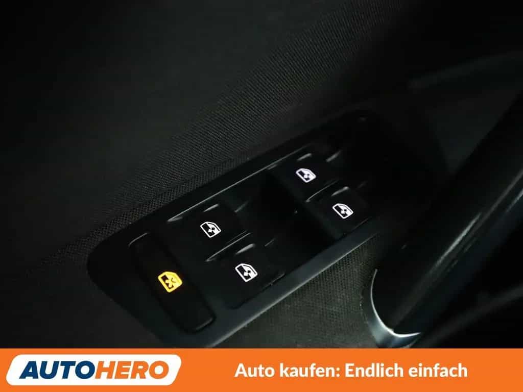 Volkswagen Golf VII 1.4 TSI Comfortline BM*NAVI*ACC*CAM*PDC 08/2017-photo-24