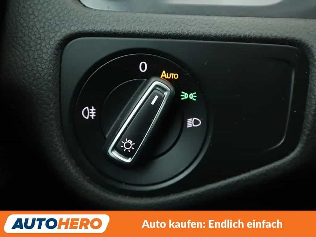 Volkswagen Golf VII 1.4 TSI Comfortline BM*NAVI*ACC*CAM*PDC 08/2017-photo-25
