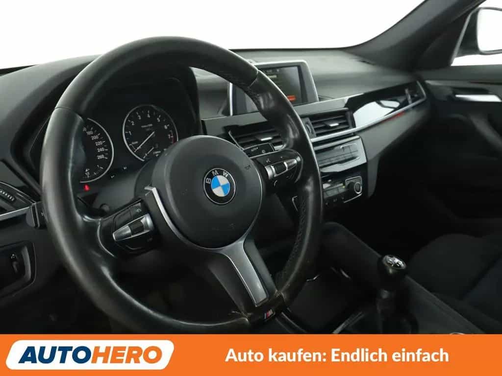 BMW X1 sDrive 18i M Sport*NAVI*TEMPO*PDC*SHZ* 05/2017-photo-10