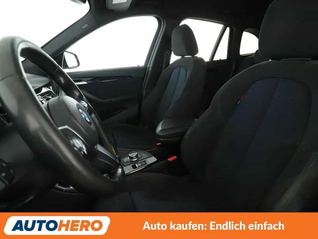 BMW X1 sDrive 18i M Sport*NAVI*TEMPO*PDC*SHZ* 05/2017-photo-9