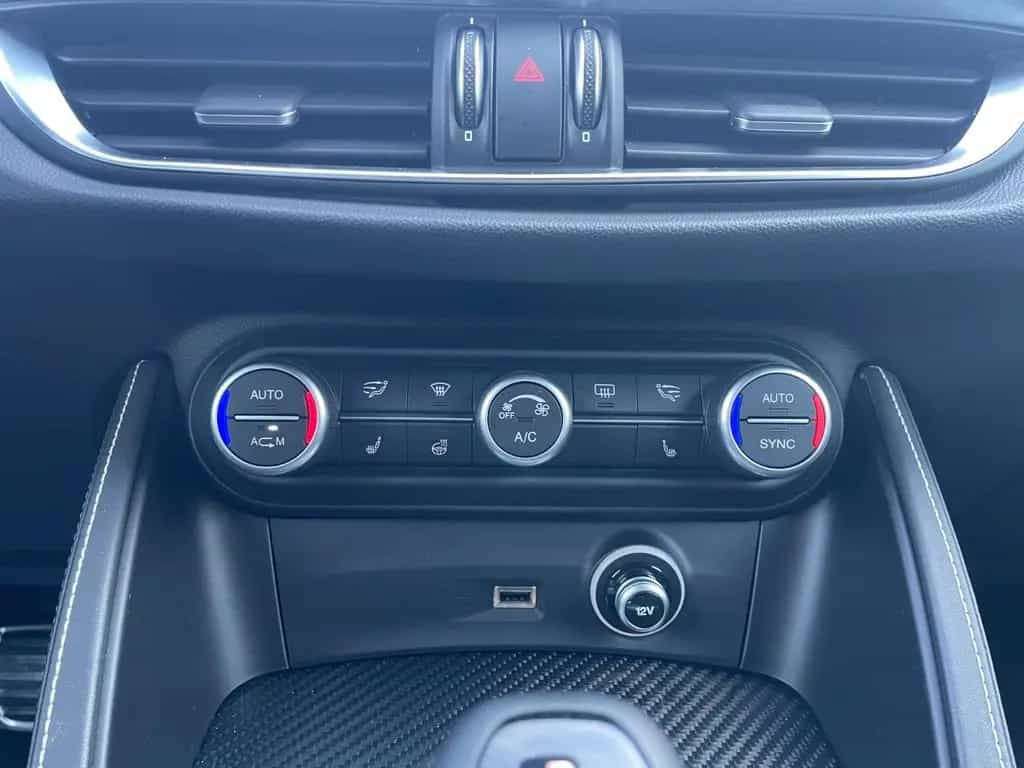 Alfa Romeo Stelvio Quadrifoglio Q4 Navi*Kam*H.Kardon*LED* 11/2018-photo-15