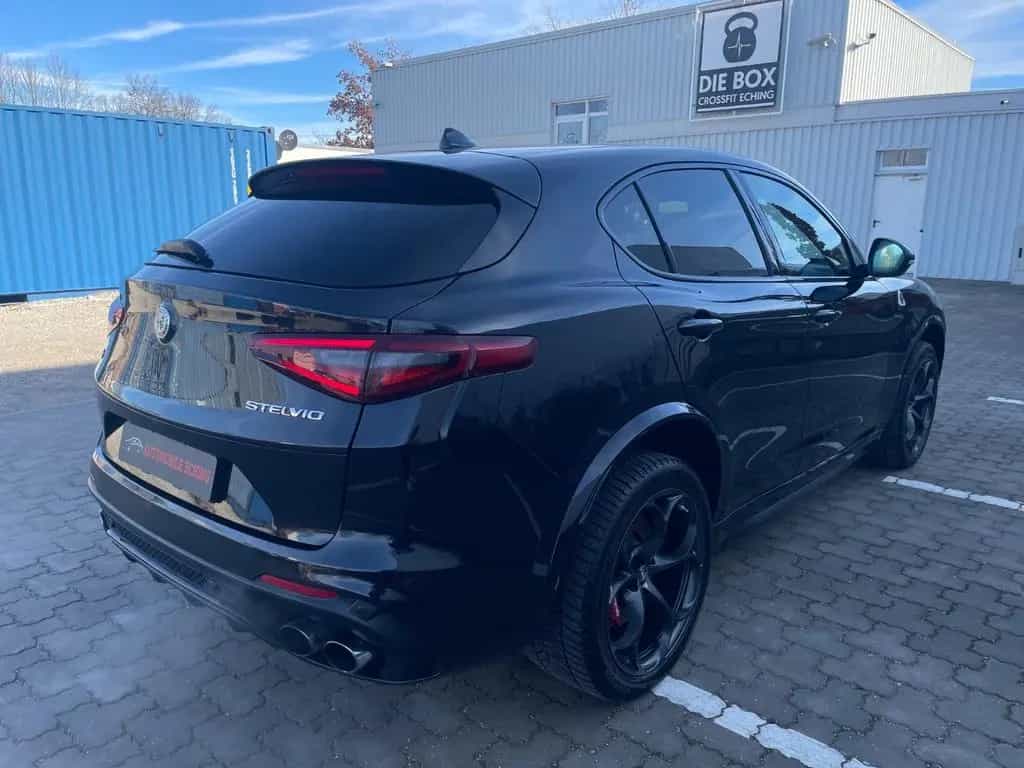 Alfa Romeo Stelvio Quadrifoglio Q4 Navi*Kam*H.Kardon*LED* 11/2018-photo-3