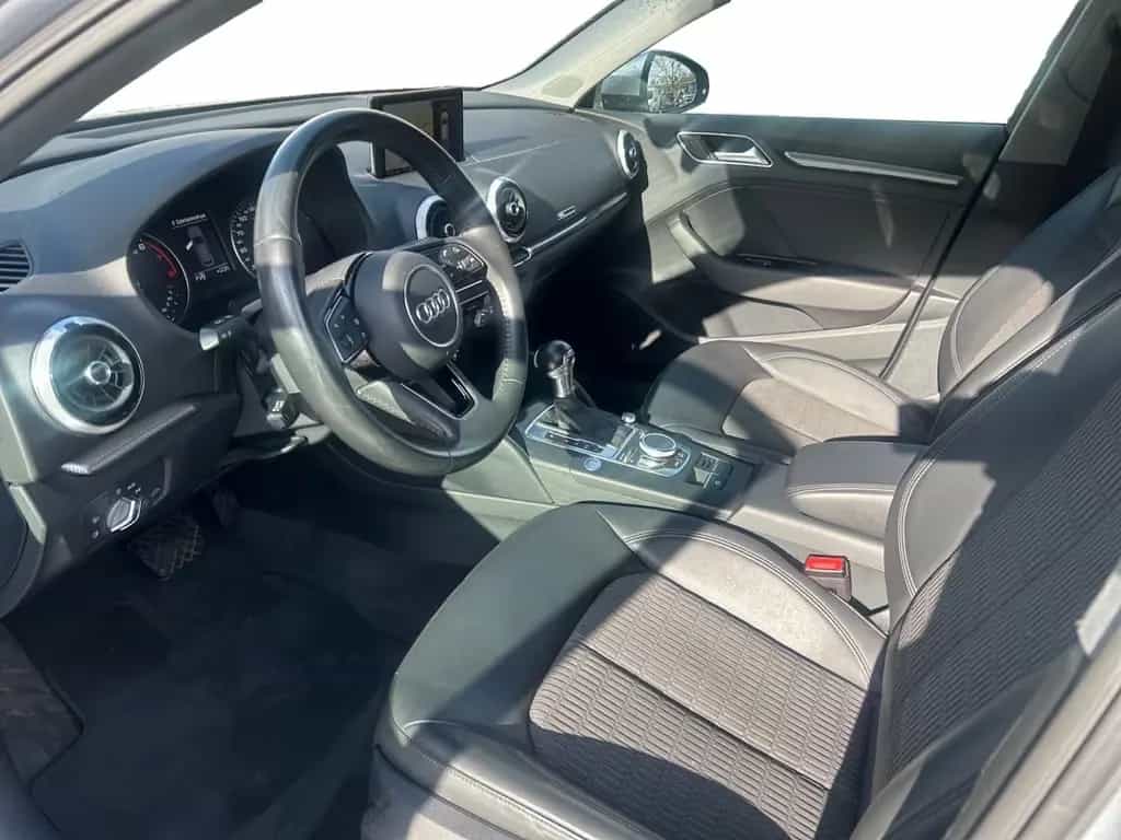 Audi A3 Sportback Autom. Navi Leder Standheizung AHK 07/2020-photo-10