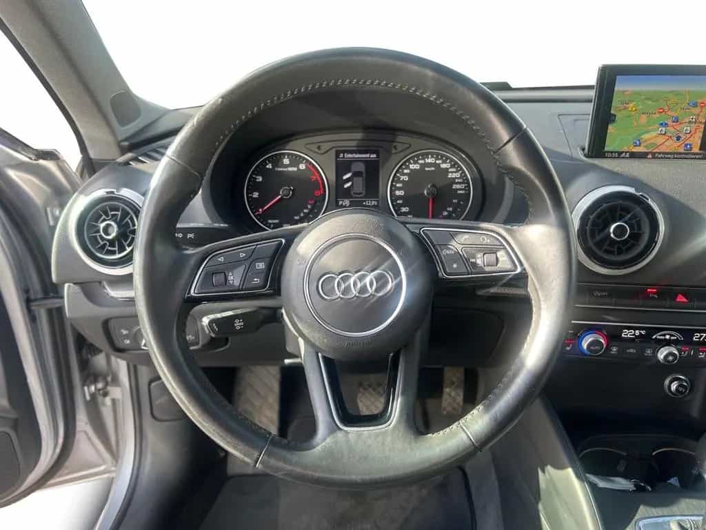 Audi A3 Sportback Autom. Navi Leder Standheizung AHK 07/2020-photo-13