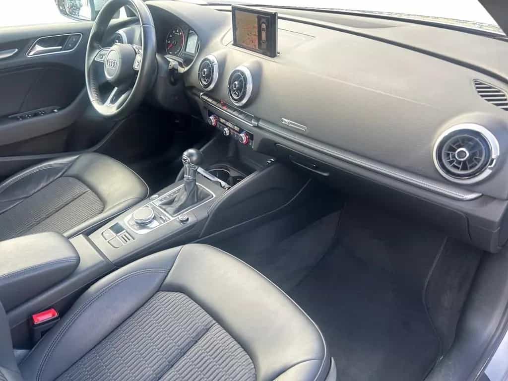 Audi A3 Sportback Autom. Navi Leder Standheizung AHK 07/2020-photo-16